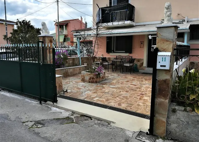 Zaira's Little House Corfu (city)